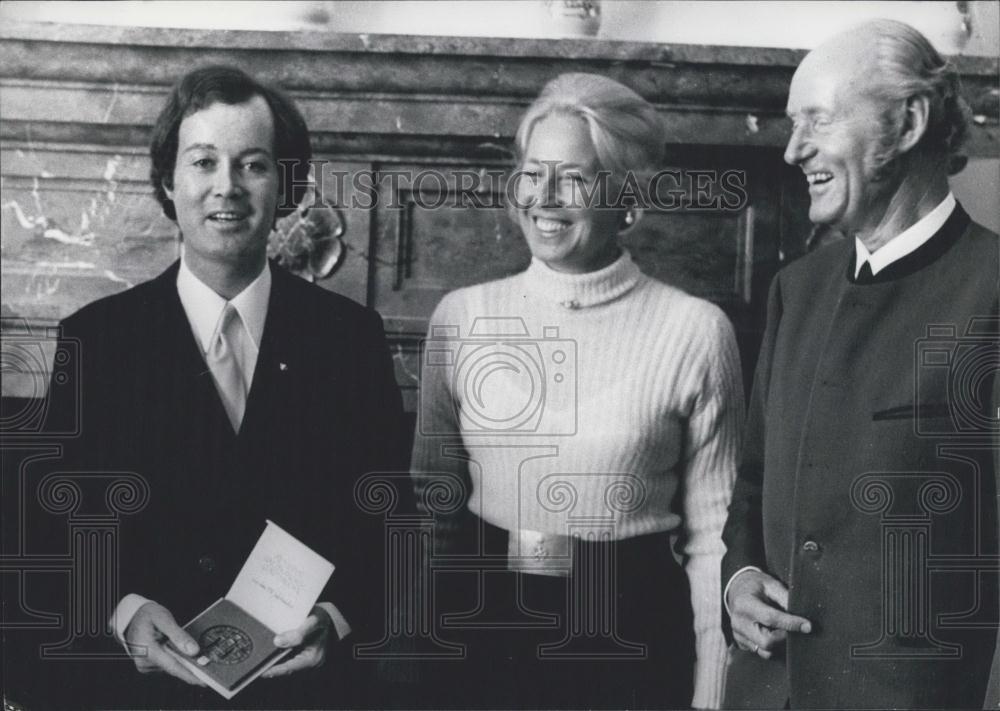 1971 Press Photo Arndt Von Bohlen Und Halbach Wife Hetty Dr. Heinz Rennau - Historic Images