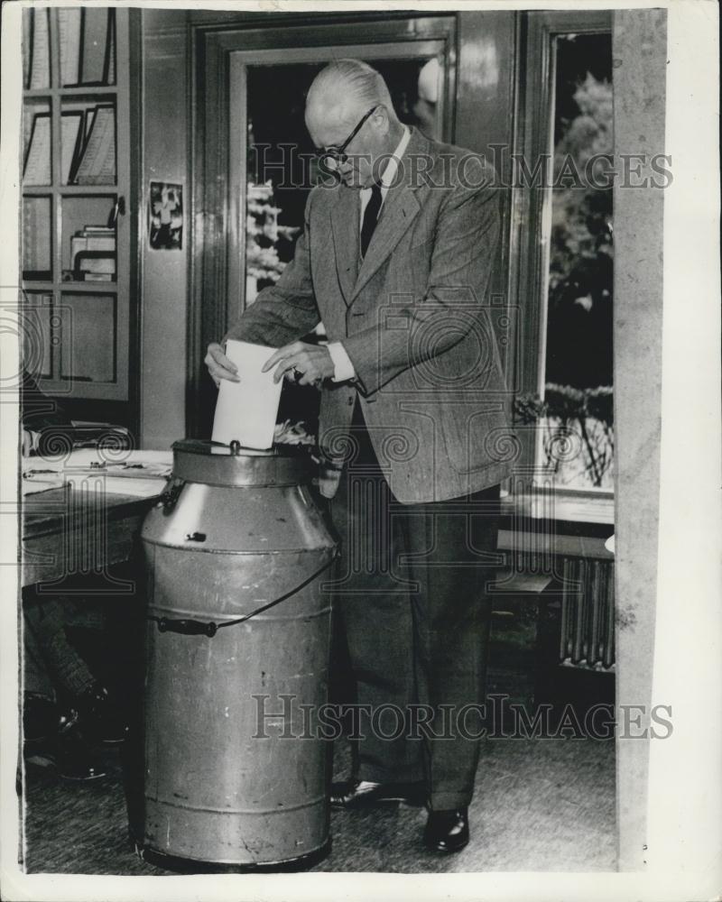 1956 Press Photo House Of Commons Professor Romme - Historic Images