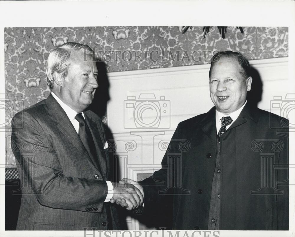 Press Photo Prime Ministers Edward Heath, Olafur Johnnesson - Historic Images