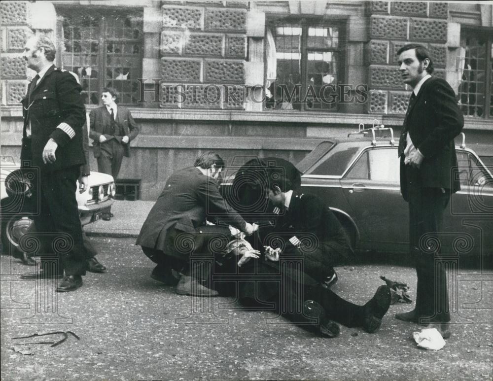 1973 Press Photo Explosion Outside the Old Bailey in London - Historic Images