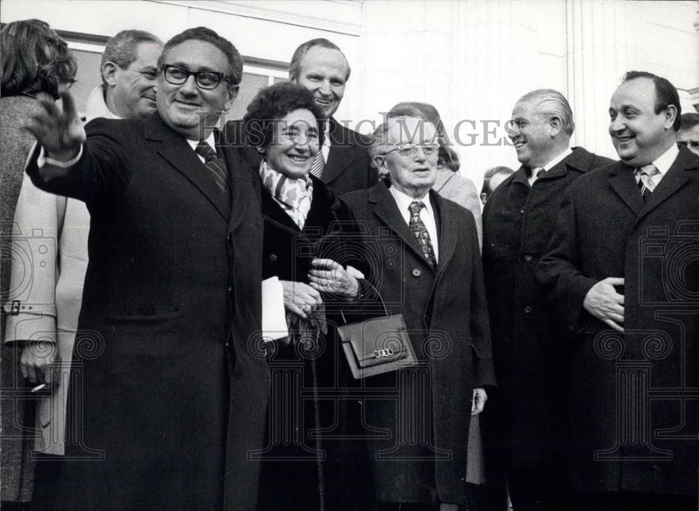 Press Photo Foreign Minister Henry Kissinger Visiting Native Town Furth - Historic Images