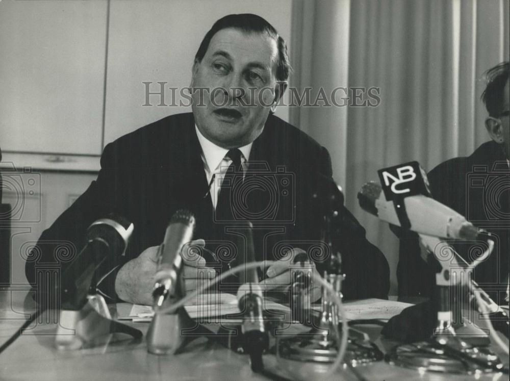 1967 Press Photo Minister of Justice Ludwig von Moos Switzerland - Historic Images