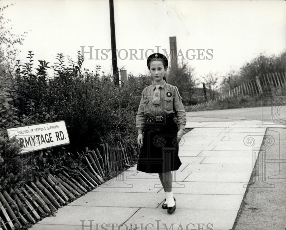 1960 Press Photo Search for missing girl guide continues - Historic Images