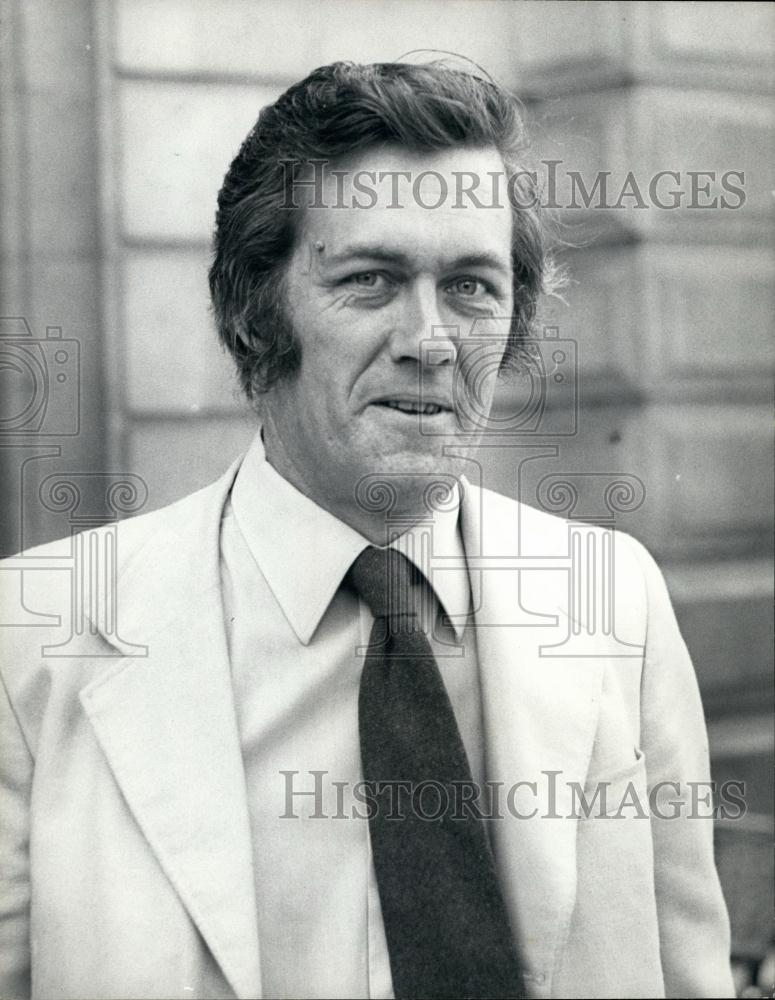 1976 Press Photo Editor Richard Ingrams Seen Arriving For Committal Proceeding - Historic Images