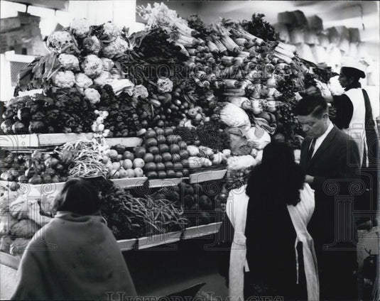 Press Photo Produce Market - Historic Images