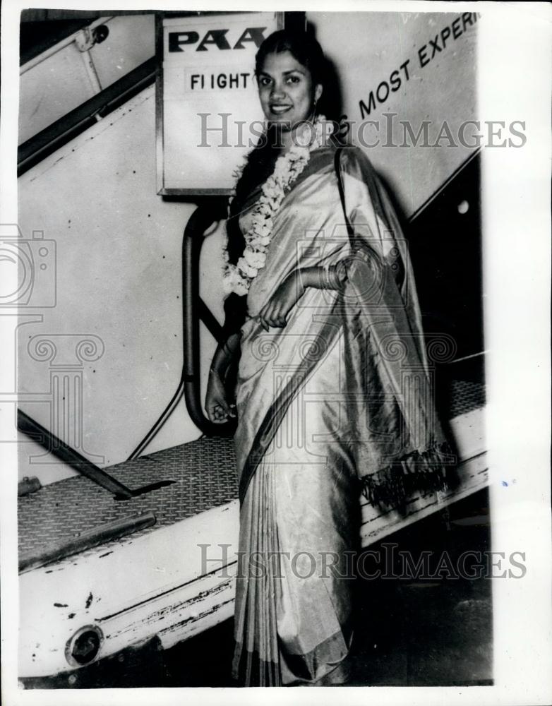 1965 Press Photo Roman Catholic priest to become a plain Mister and Marry - Historic Images