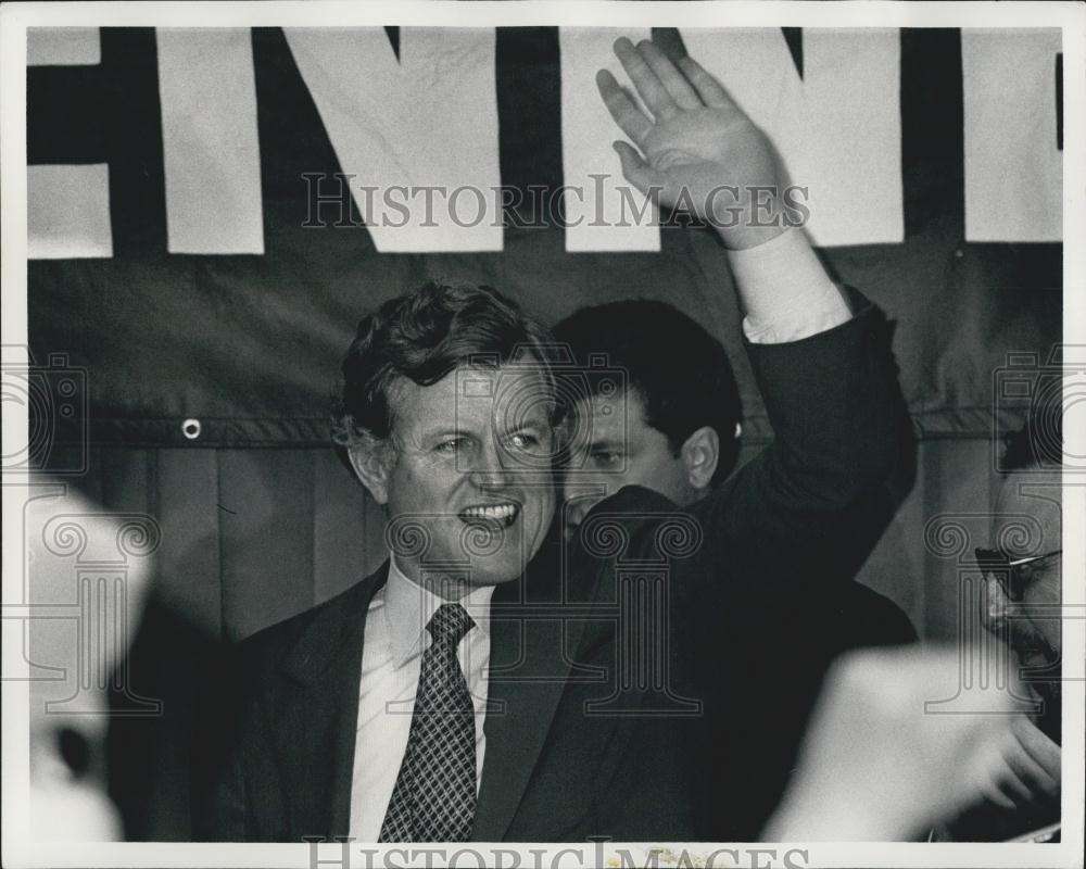 1979 Press Photo Senator Ted Kennedy Campaigning New York Statler Hotel - Historic Images