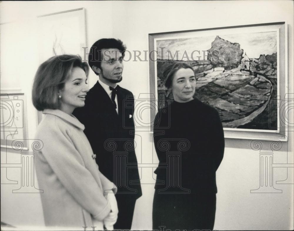 1965 Press Photo Princess Radziwill Art Exhibit by Elena Gaputyte/Andre Dzierzyn - Historic Images