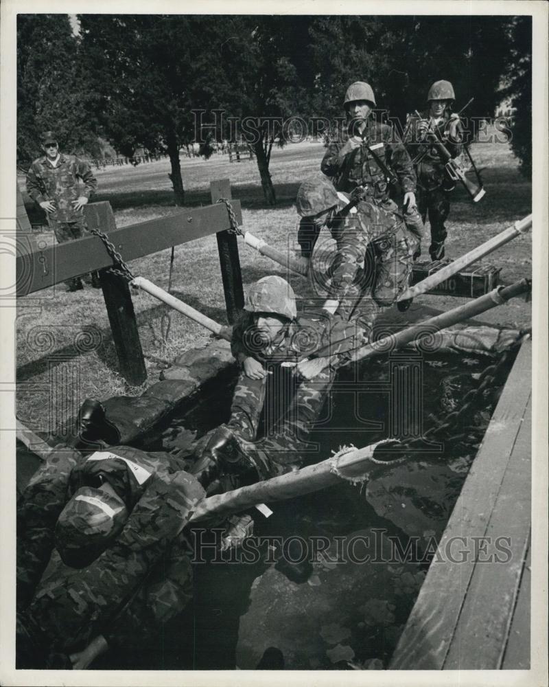 Press Photo military training exercises with squad - Historic Images