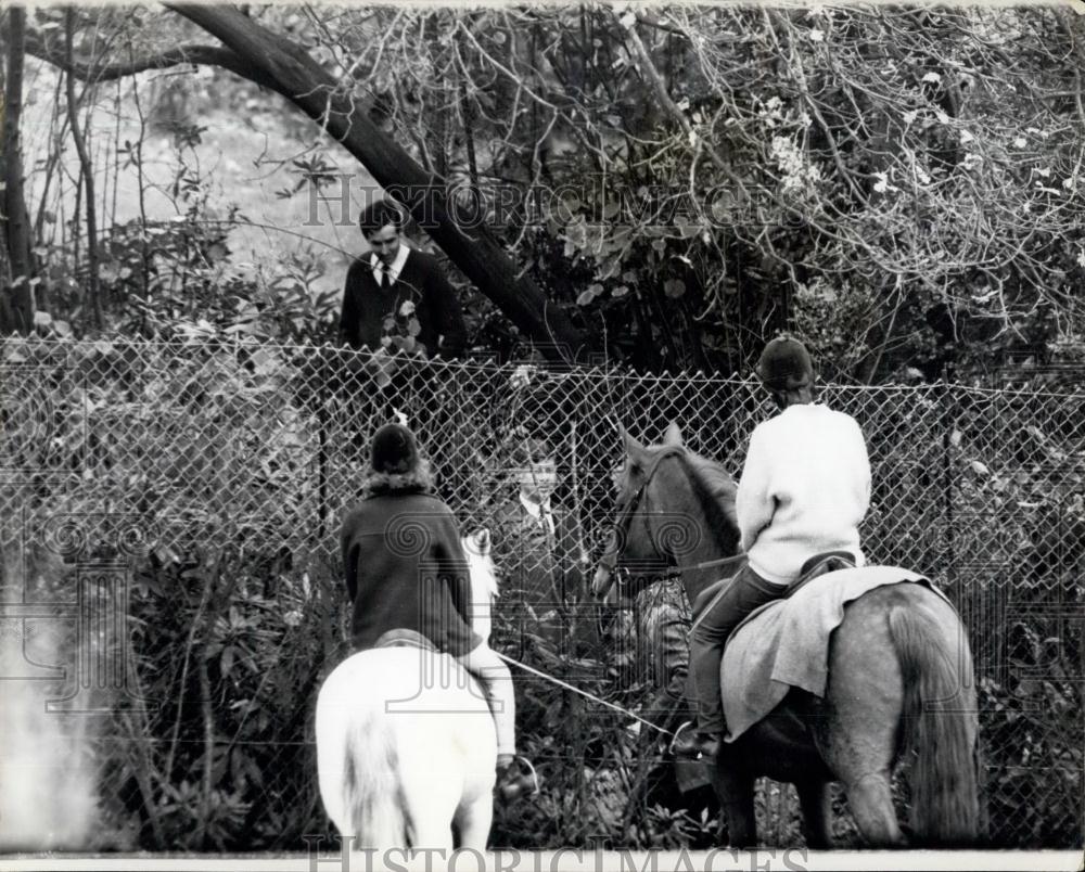 Press Photo Princess Alexandra Robbed JewelsTaken - Historic Images