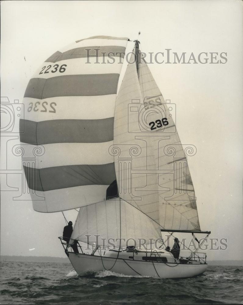 1968 Press Photo Sprinter Yacht In Full Sail Race Cowes - Historic Images