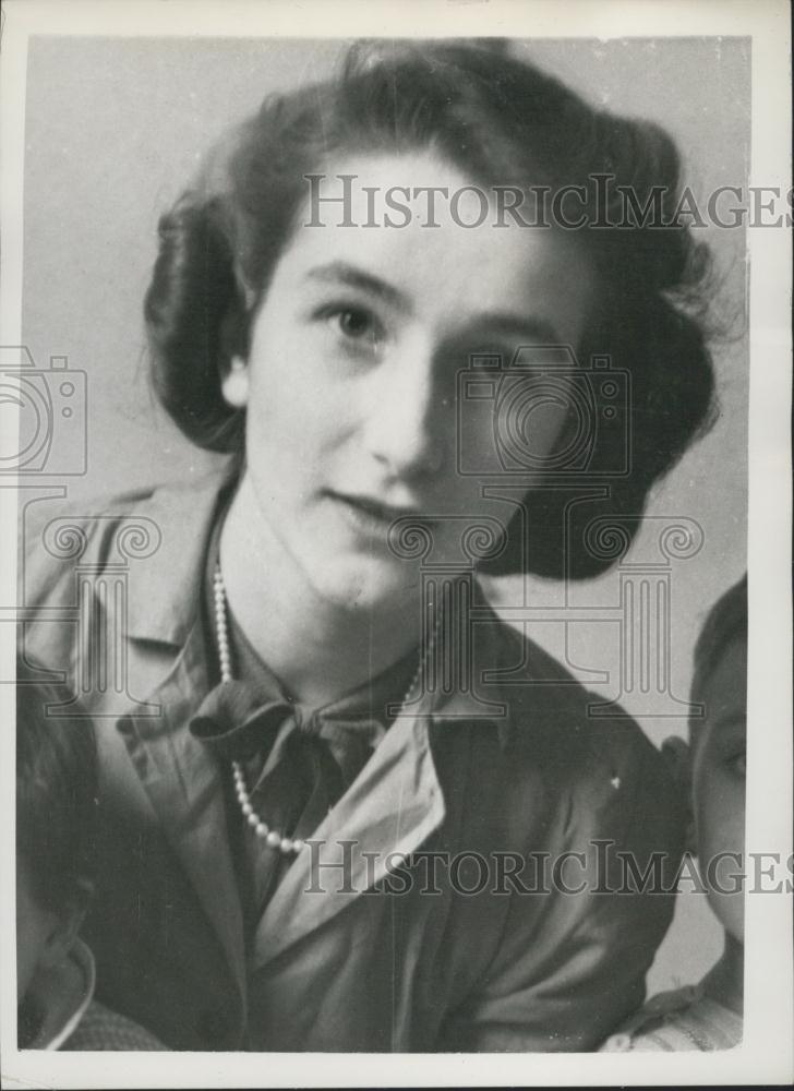 1955 Press Photo Lady Mary Strachey gives evidence at Inquest on Husband - Historic Images