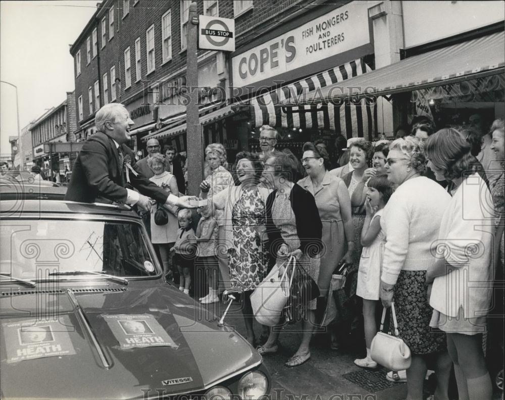 1970 Press Photo Ted Heath Leader Conservative Party Tours Bexleyheath Welling - Historic Images