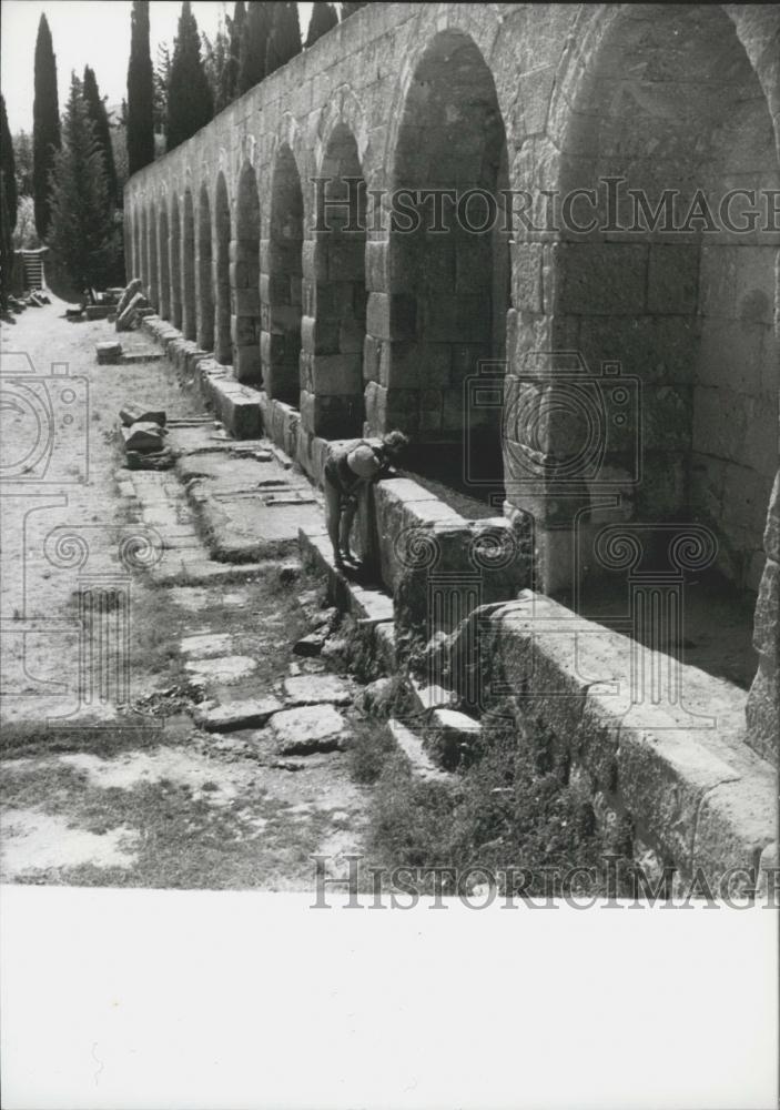 1976 Press Photo Greek Water Cures Cancer, Kos Island, St. Asklipeio Hospital - Historic Images