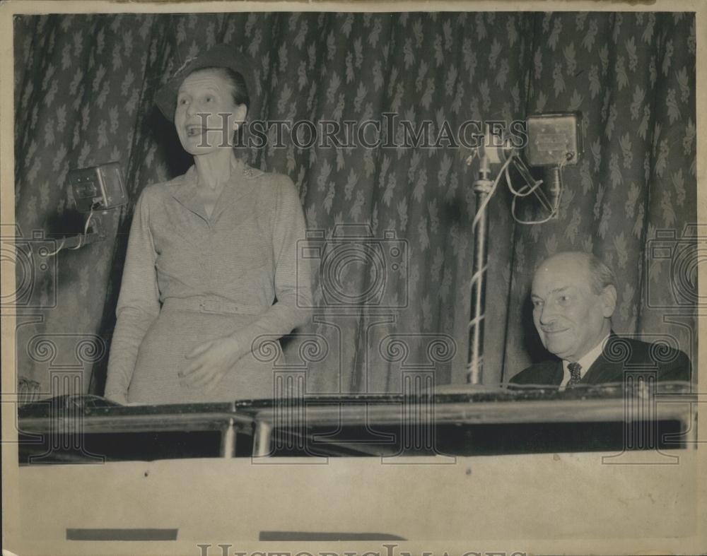 1954 Press Photo Dr. Edith Summerskill Annual Party Demonstration Labour Party - Historic Images