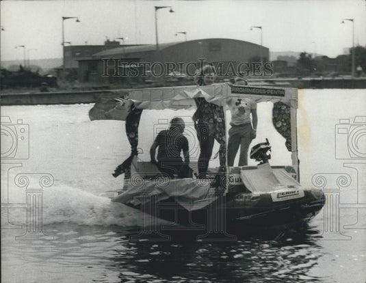 1972 Press Photo 4 Post Bed Set Sail On Channel To Calais Crossing In Thames - Historic Images