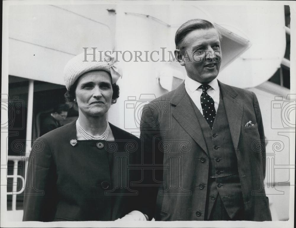 1951 Press Photo Viscont De Lisle Governor General Designate Australia Wife - Historic Images