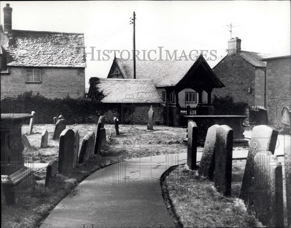 1905 Press Photo Churchyard &amp;Lych-gate church of St. Martin - Bladon- Blenheim. - Historic Images