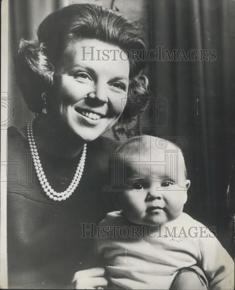 1968 Press Photo Crown Princess Beatrix And Baby Prince Willem Alexander - Historic Images