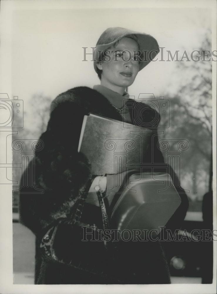 1954 Press Photo Actress Eva Bartok - Historic Images