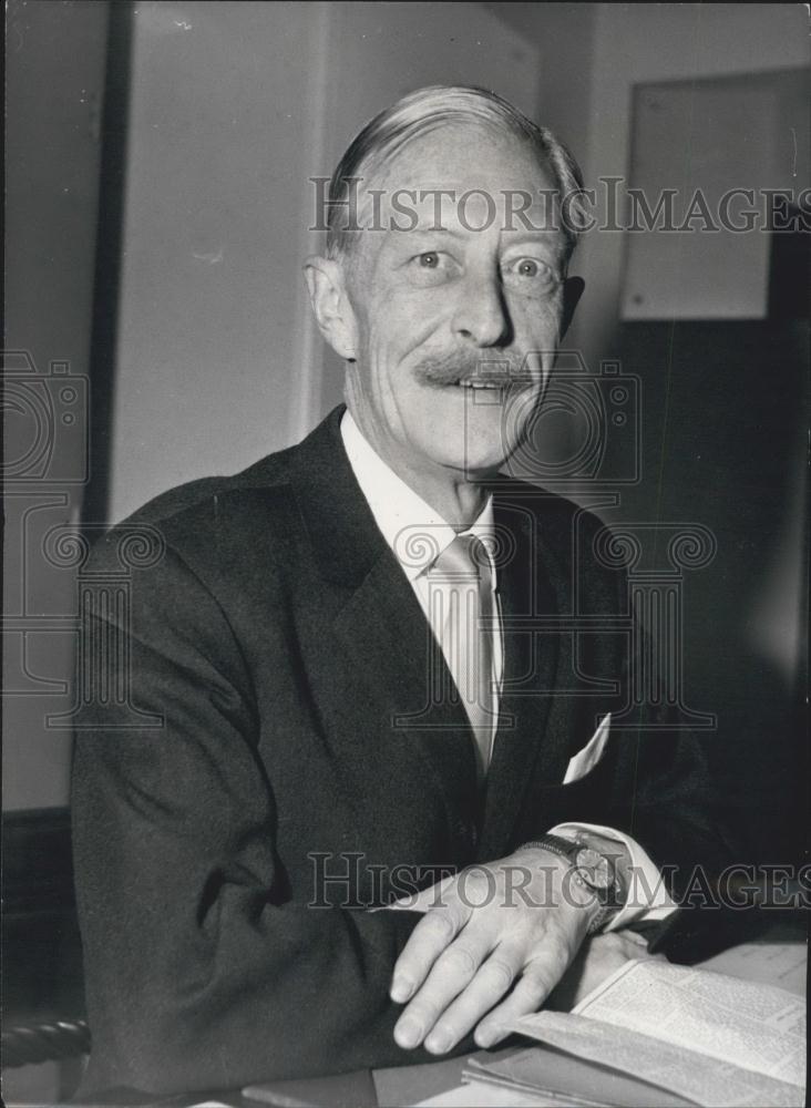 1969 Press Photo British Ambassador to South Africa Sir Arthur Snelling - Historic Images