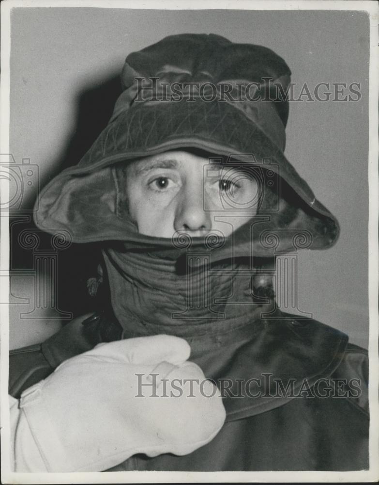 1953 Press Photo Eskimo Style Parka For British Troops - Historic Images