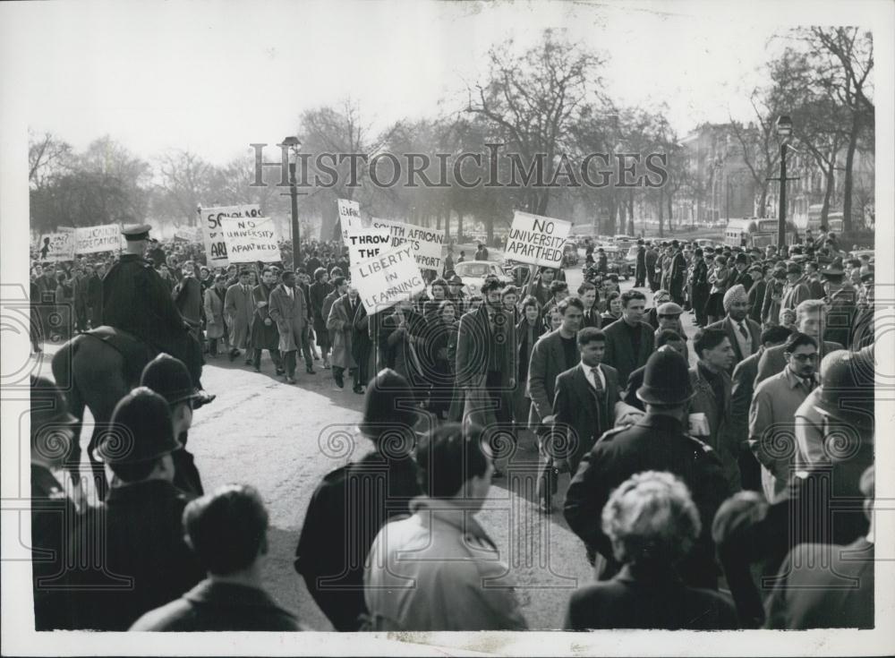 1959 Press Photo Student&#39;s rally in London - Historic Images