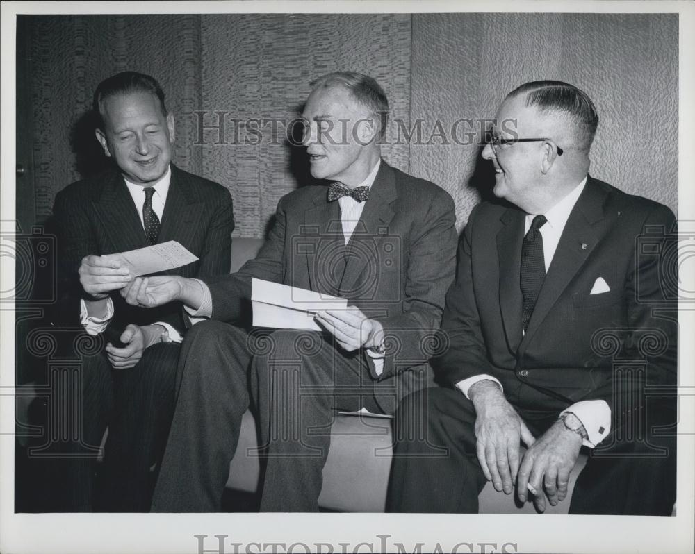 1960 Press Photo Mr. Christian Hertz Dag Mahmarskhjold &amp; Mr. Frederick H. Boland - Historic Images