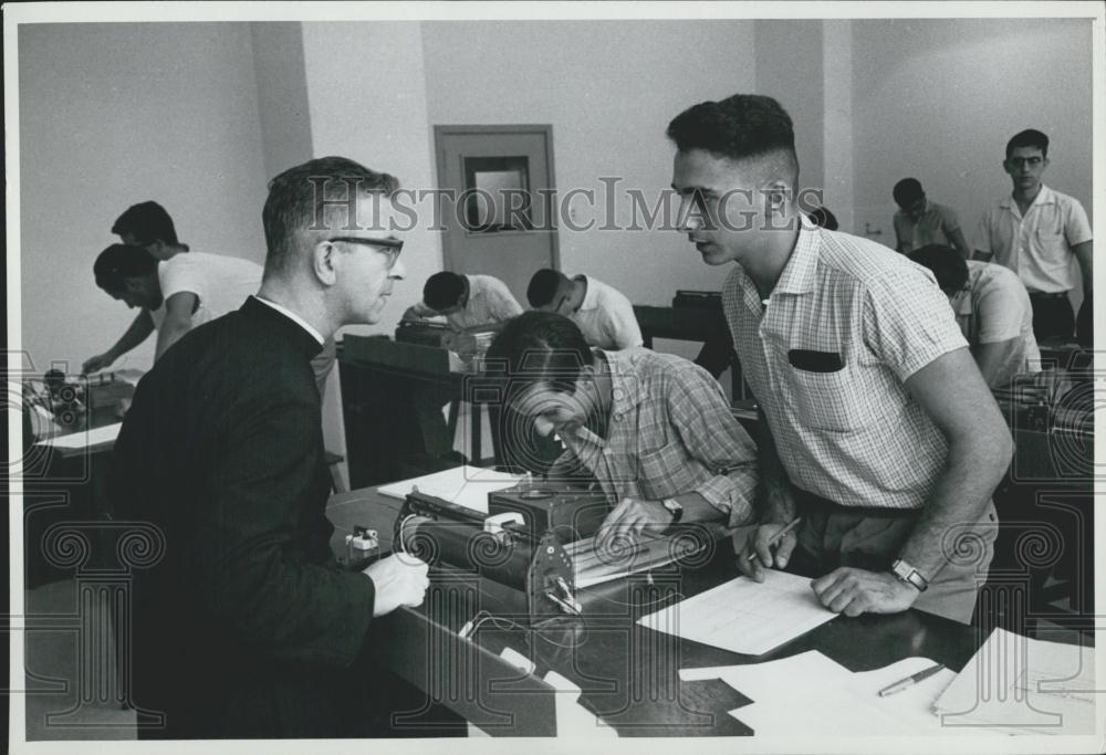 Press Photo Catholic University, Rio De Janeiro, Brazil - Historic Images