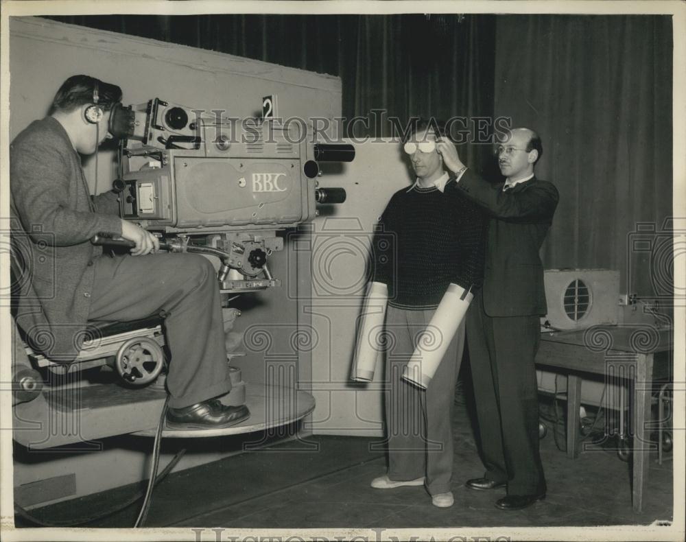 1957 Press Photo Brainwashing Experiment, Lime Grove Show, Dr Cyril Franks - Historic Images