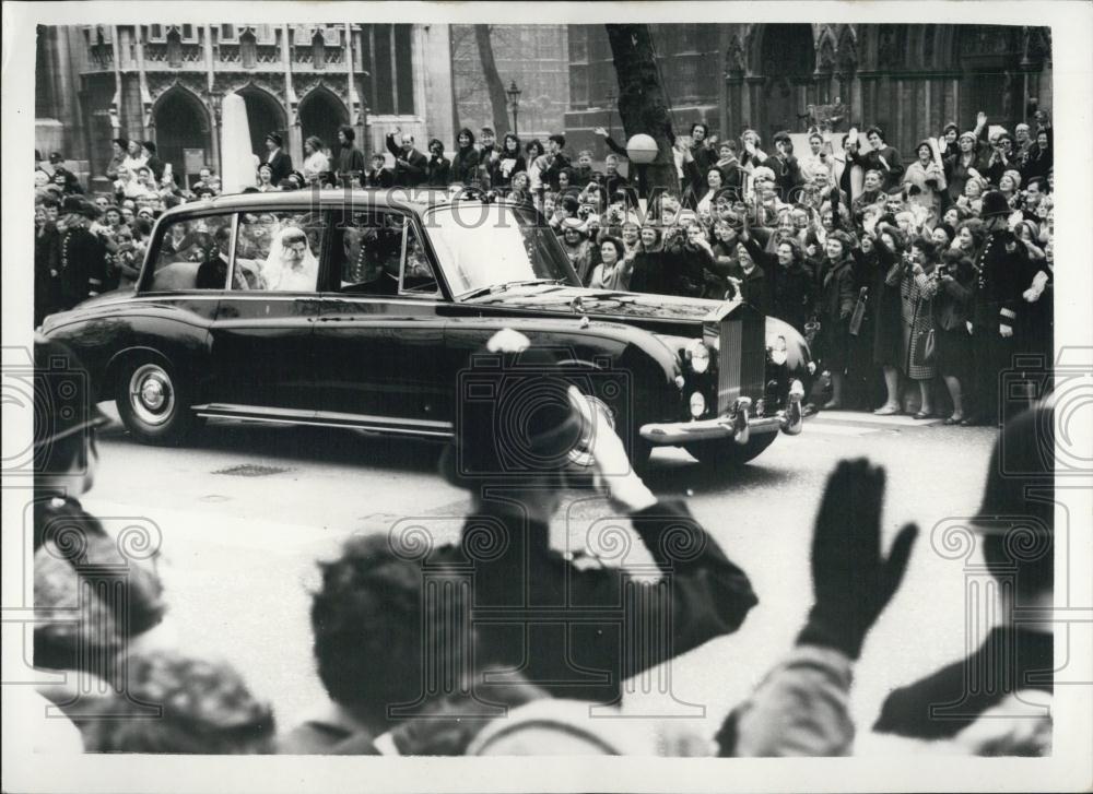 1963 Press Photo Princess Alexandra Wedding Procession Westminster Abbey - Historic Images