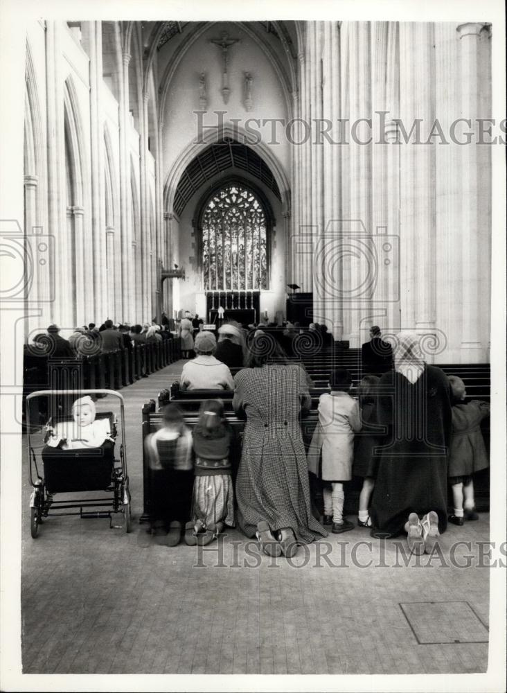 1958 Press Photo St. George&#39;s Cathedral,prayers for the Pope - Historic Images