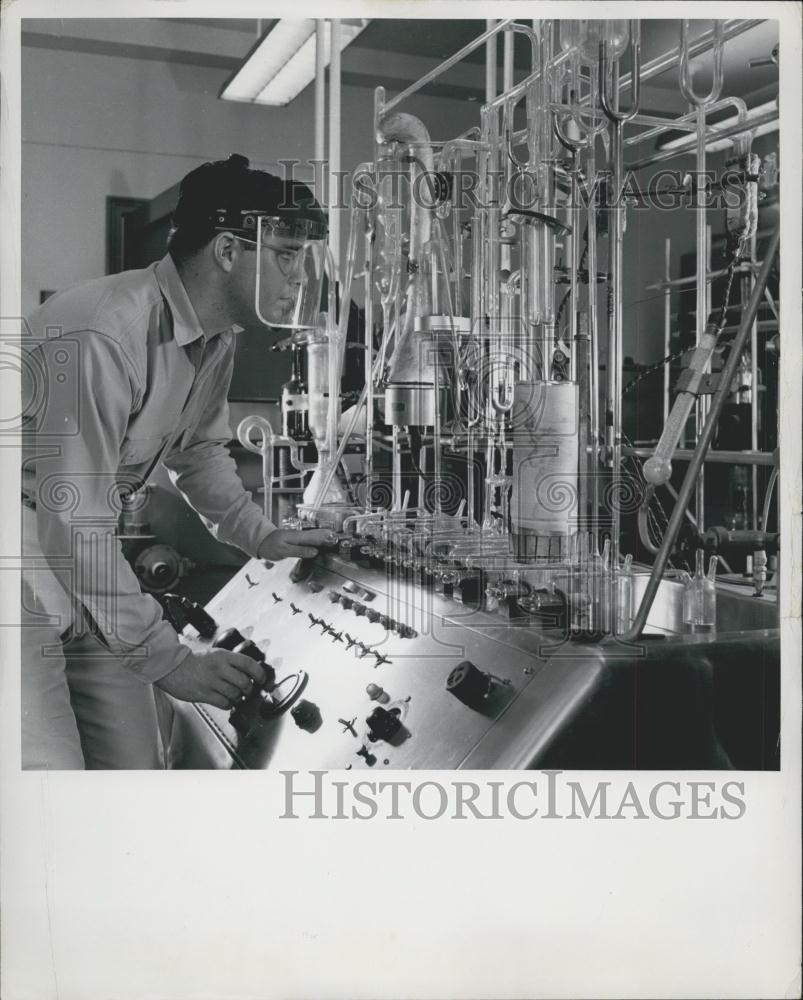 Press Photo Laboratory - Historic Images