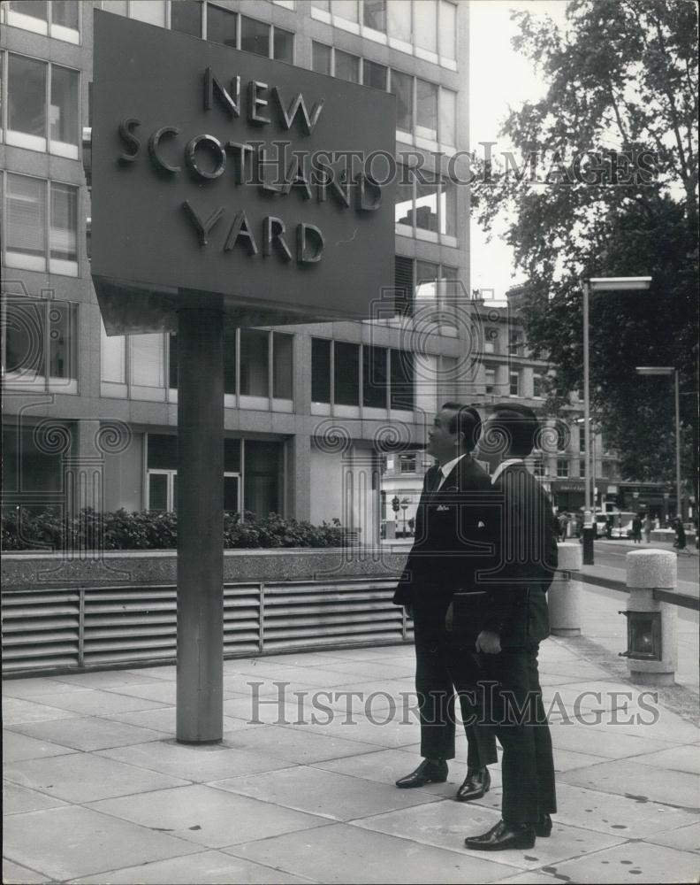 1970 Press Photo South Vietnam Police Officers Visiting Scotland Yard - Historic Images