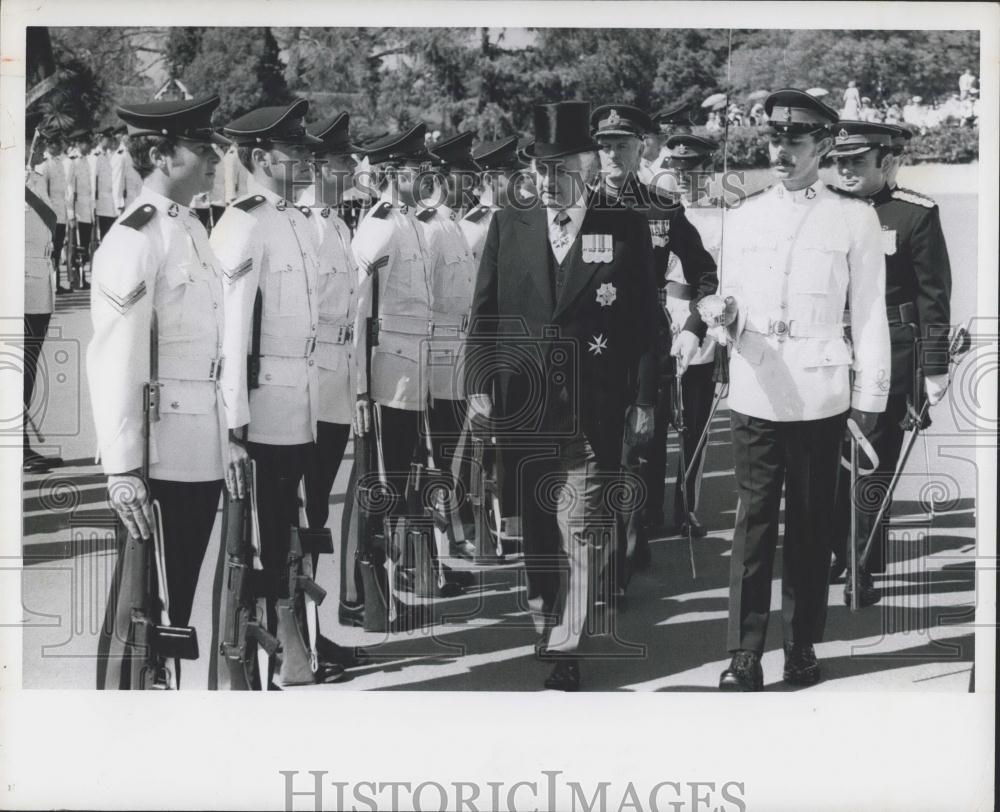 1975 Press Photo Sir John Kerr, Governor General of Australia - Historic Images
