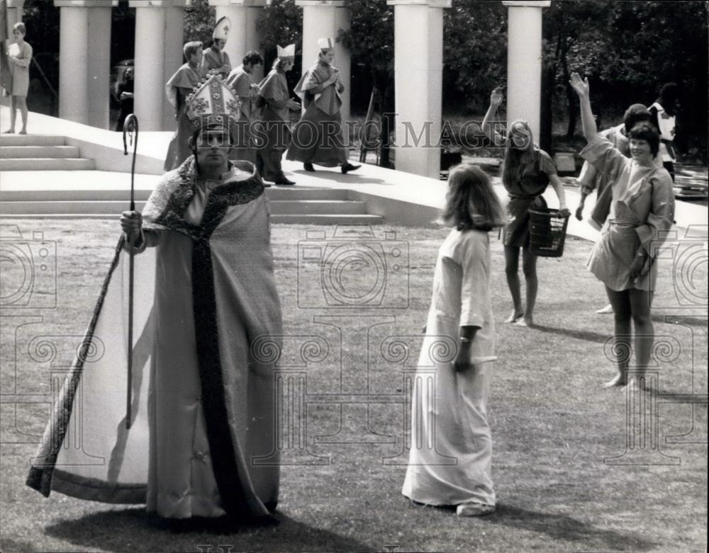 1970 Press Photo Thomas Becket Death Anniversary Celebration Lambeth Palace - Historic Images