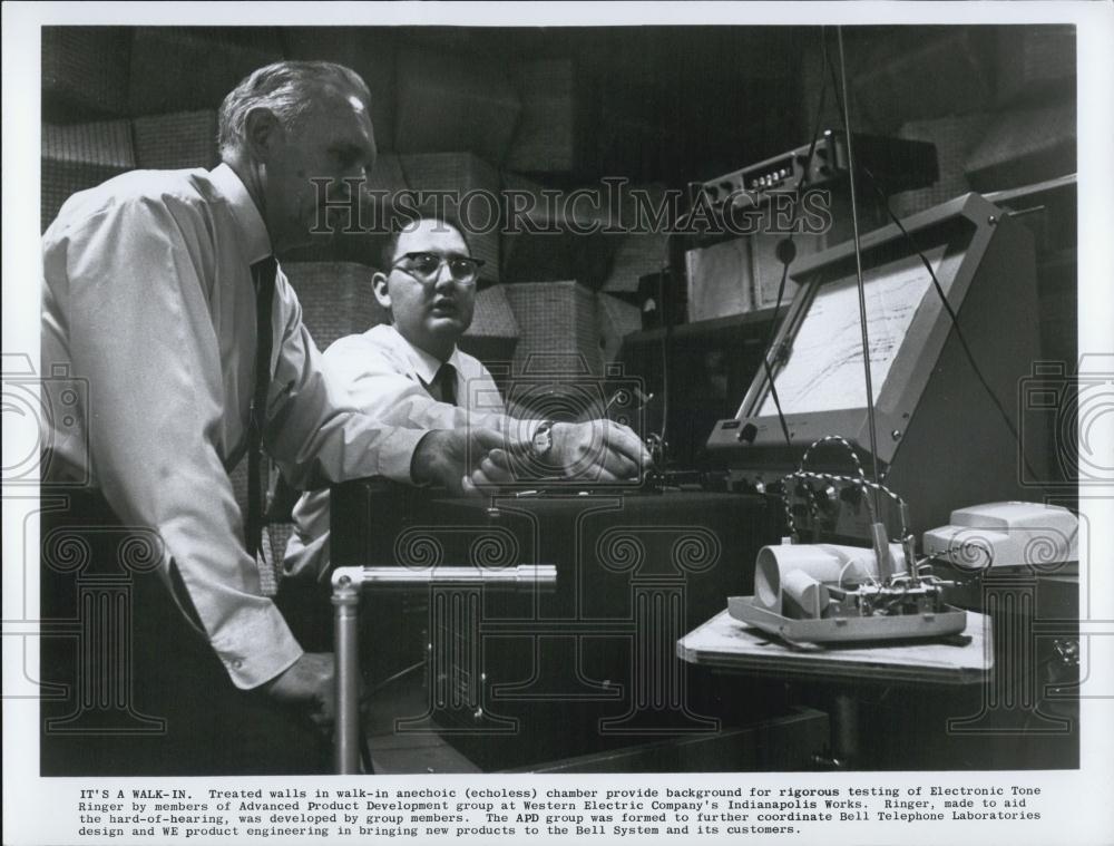 Press Photo Electronic Tone Ringer At Western Electric Company&#39;s Indianapolis Wk - Historic Images