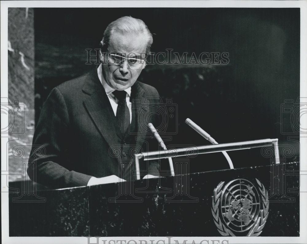 1981 Press Photo Secretary-General Perez De Cuellar Addresses General Assembly - Historic Images