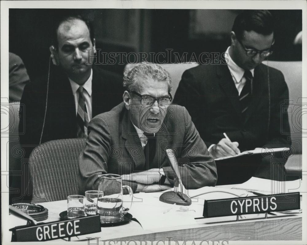 1964 Press Photo Mr. Zenon Rossides Addresses Security Council - Historic Images