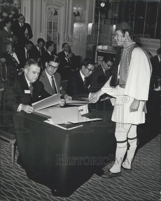 1972 Press Photo Contract for Hydro-Electric project in Greece - Historic Images