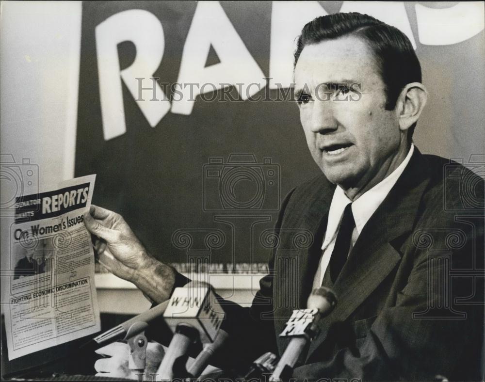 1974 Press Photo Ramsey Calark: democratic candidate for the senate seat held by - Historic Images