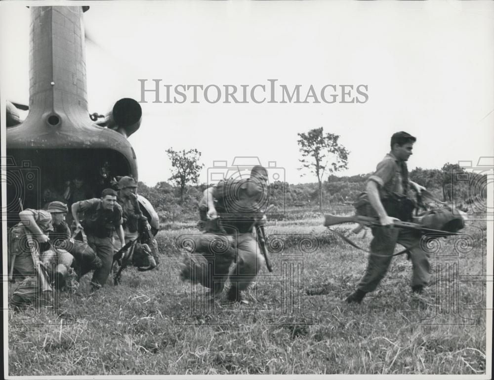Press Photo Australian Troops of the "Baby Battalion" - Historic Images