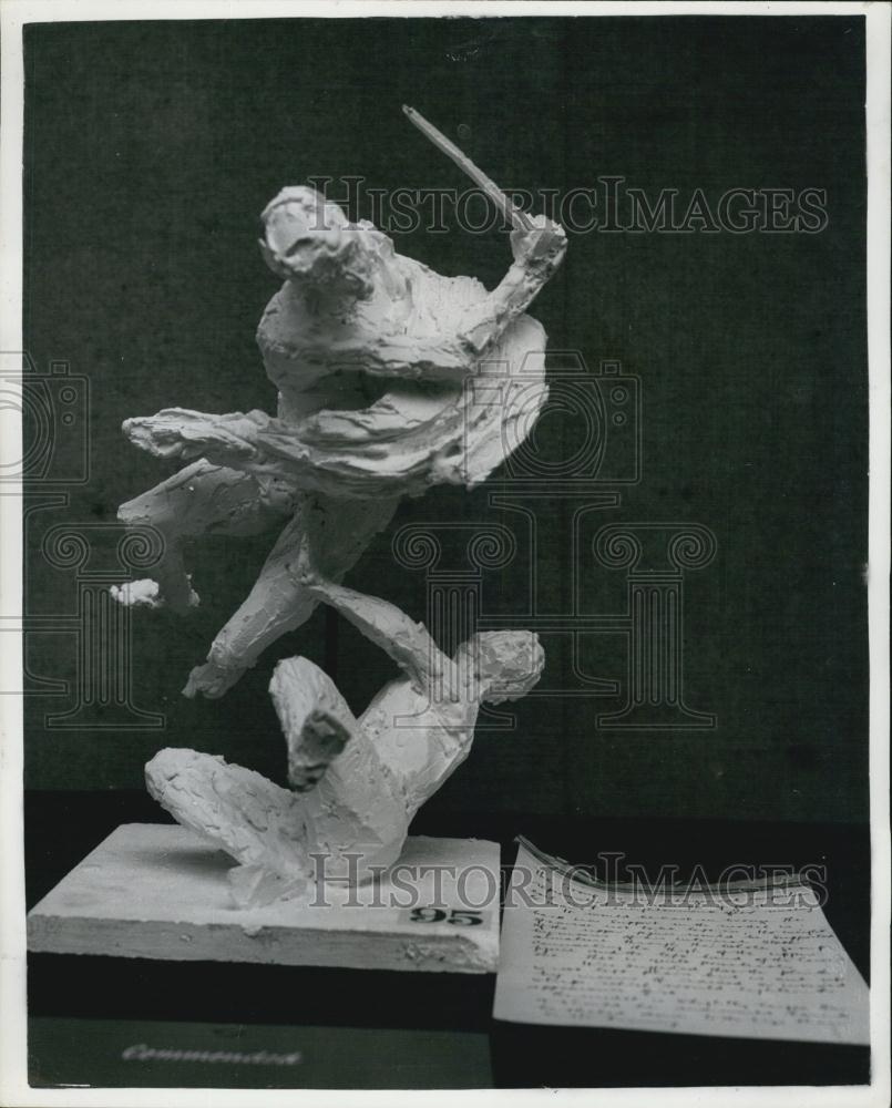 1954 Press Photo No Sculptures Good Enough to Win TUC Competition-Bloomsbury - Historic Images