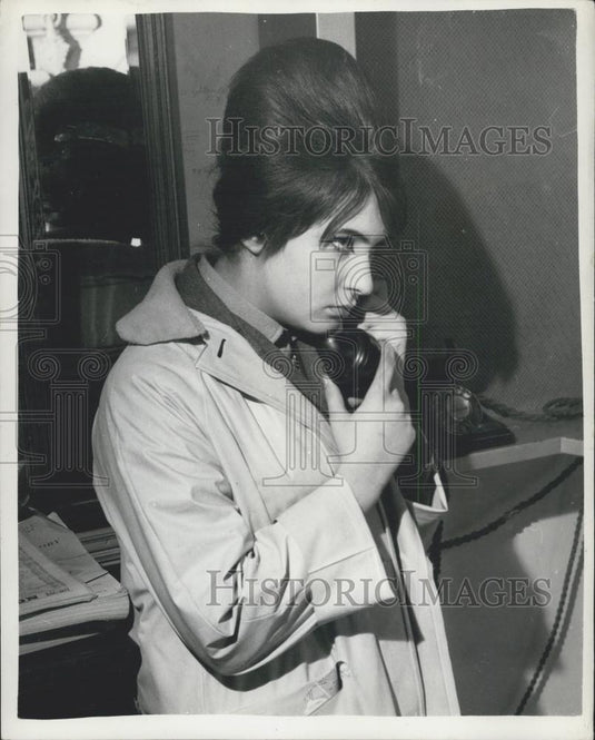 1960 Press Photo Norma Mackie ,girlfriend of executed murderer - Historic Images