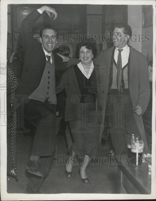1956 Press Photo Three men who where wrongfully sen to prison say "we sure polic - Historic Images