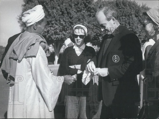 Press Photo Philip Rosenthal & Designer Richard Latham. - Historic Images