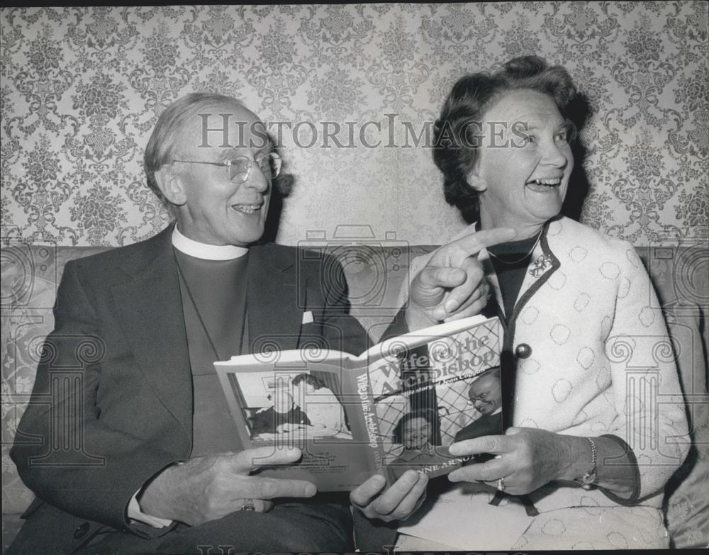 1976 Press Photo Jean Coggan &amp; Husband Dr. Coggan, Archbishop Of Canterbury - Historic Images