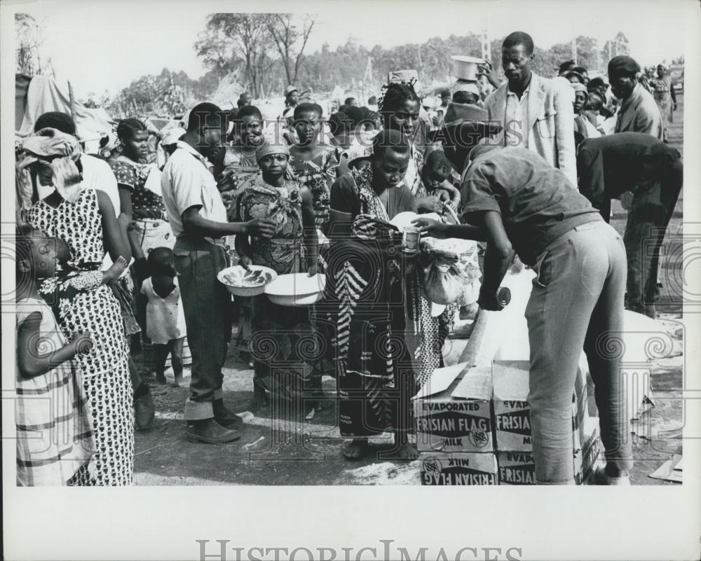 Press Photo Refugees from the conflict in the Republic of the Congo - Historic Images