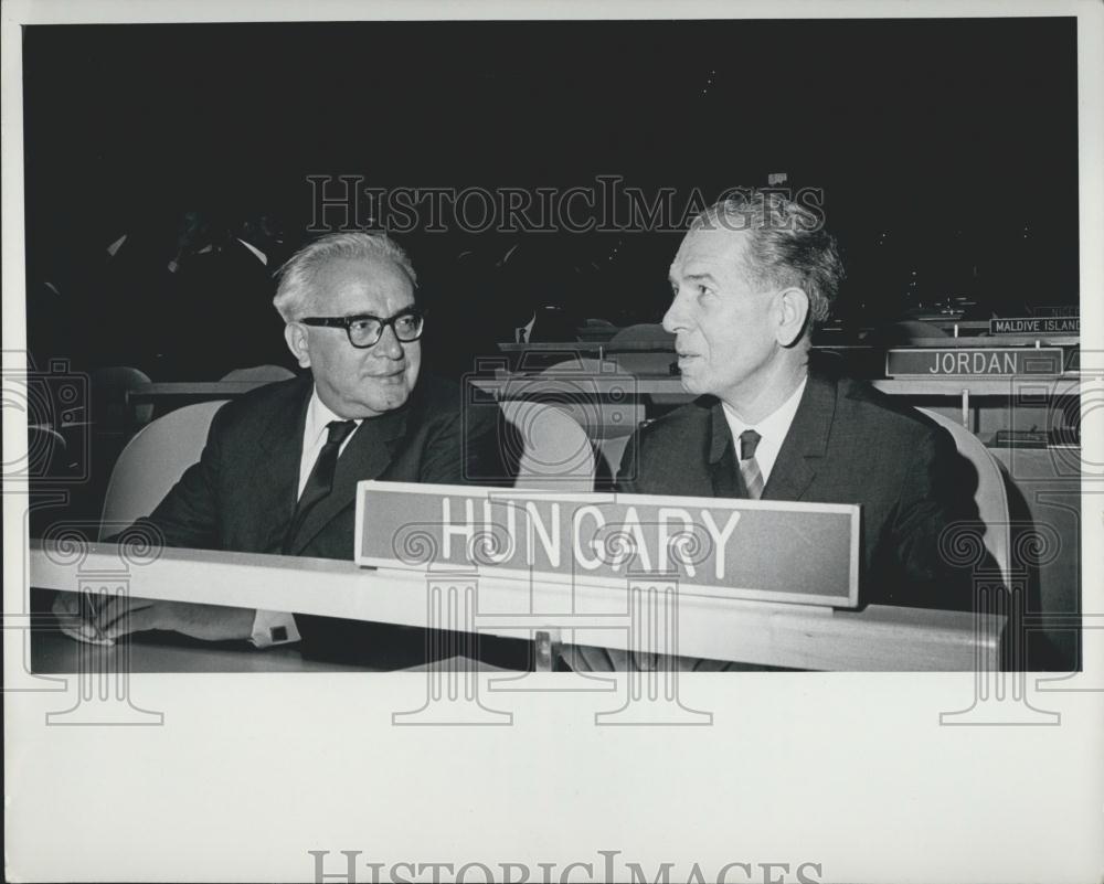 1967 Press Photo Jeno Fock Chairman Hungary Janos Peter Foreign Minister - Historic Images