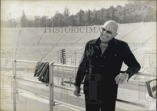 Press Photo Telly Savalas in Athens - Historic Images